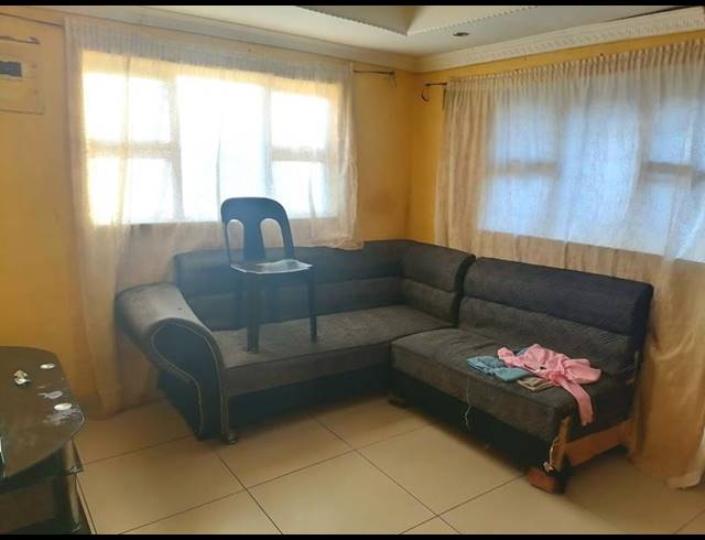 2 BEDROOM HOUSE FOR SALE IN UMLAZI L
